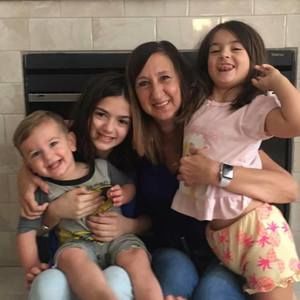 Meet your Posher, Joni